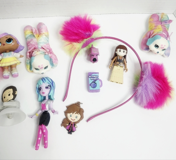 Toy Lot - Picture 3 of 5